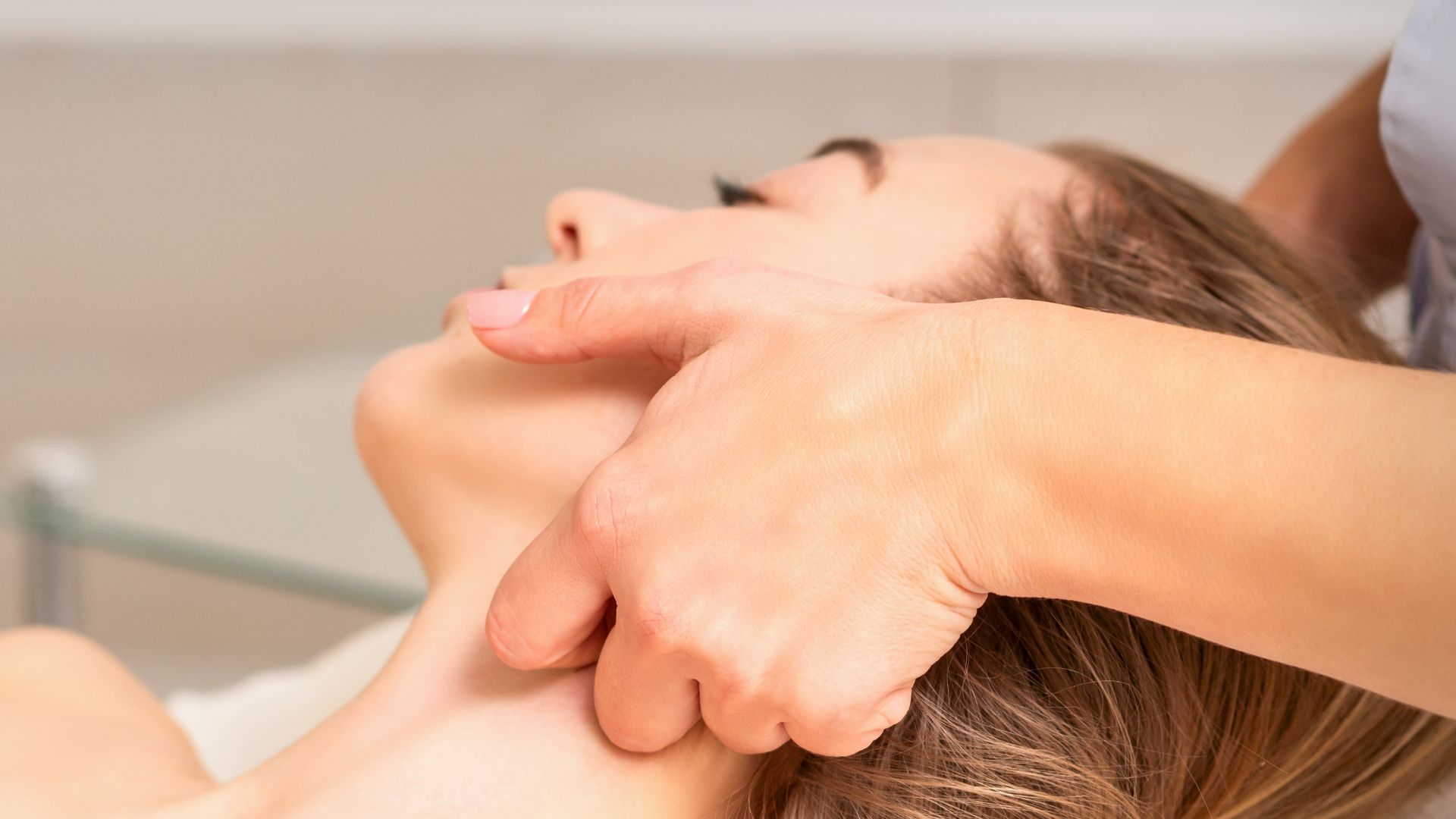 detoxification massage therapy