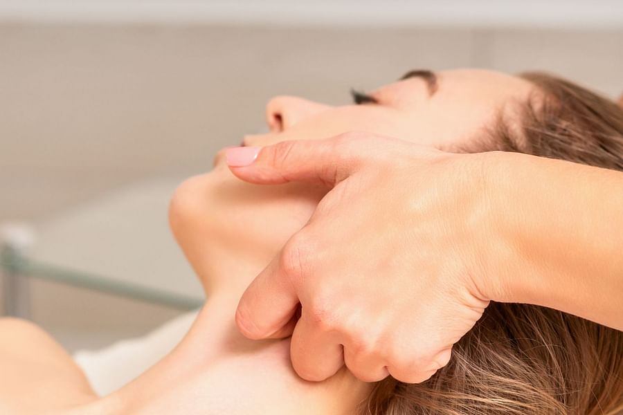 detoxification massage therapy