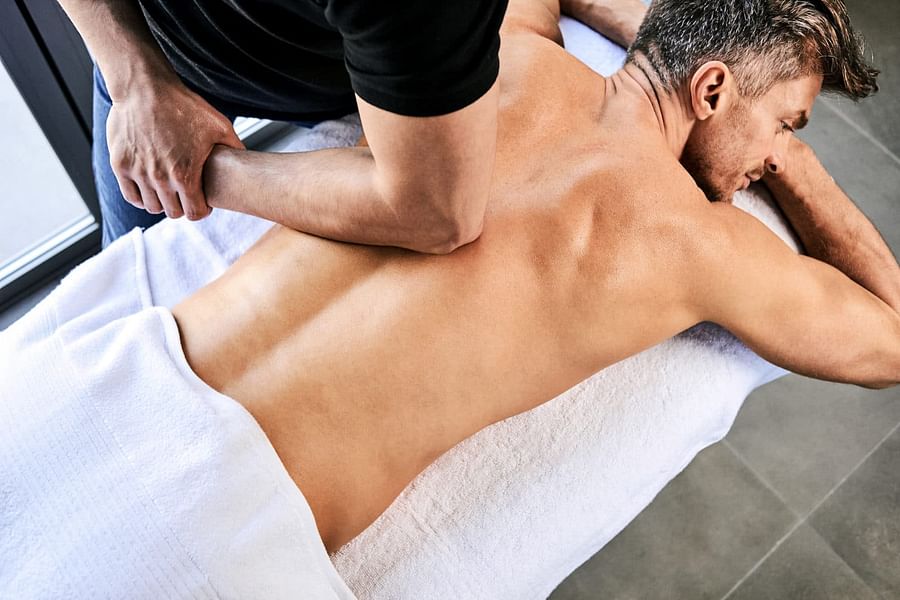 Sports massage for athletes